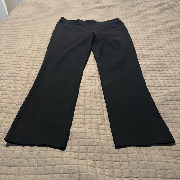 Black pants with faux front pockets, zip back pockets‎ and elastic waistband. - Picture 1 of 5